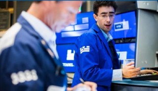 盘前：道指期货涨0.4% 非农报告倒计时