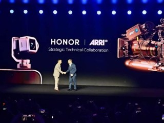 荣耀MWC火力全开：机器人手机颠覆形态，联手阿莱ARRI重写移动影像规则