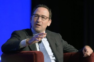 昨夜今晨国际外盘头条一览_2025年4月12日_财经新闻