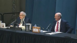 投资者发问：关税对伯克希尔来说是一把双刃剑吗？