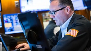 早盘：美股涨跌不一 纳指上涨0.4%