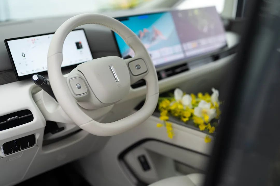 蓝山焕新版上市!魏建军:不会放弃魏牌 第3张 蓝山焕新版上市!魏建军:不会放弃魏牌 第3张