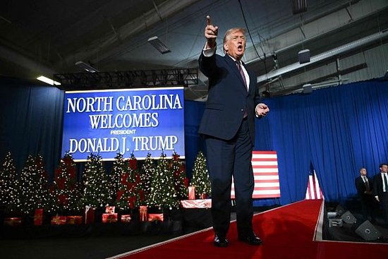 还能这么玩?特朗普:我能允许美国政府赔我10亿美元... 第1张 还能这么玩?特朗普:我能允许美国政府赔我10亿美元... 第1张